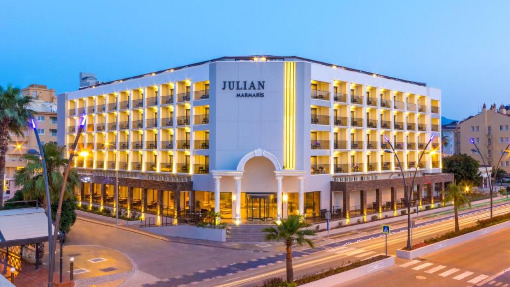 ADA JULIAN HOTEL
