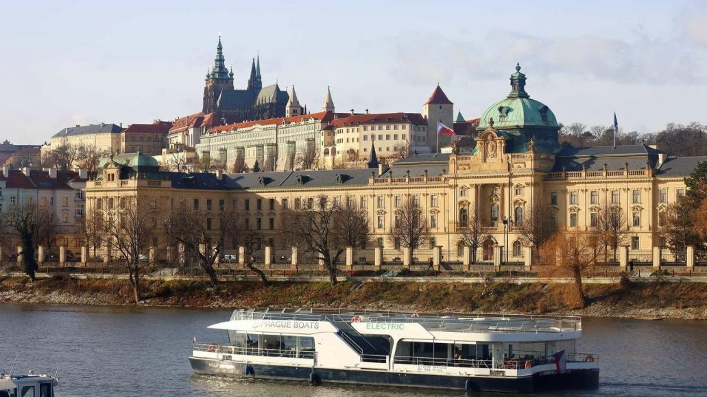 ЗЛАТНА ПРАГА - от СОФИЯ - 4 нощувки- Wizz air